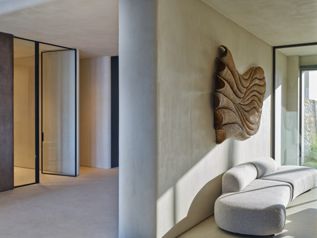 Sculptural work linking texture, space and perception
